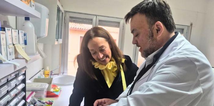 Una treintena de personas mayores en la zona tienen su reloj inteligente; en el caso de la residencia de Gurrea de Gállego hay dos participantes