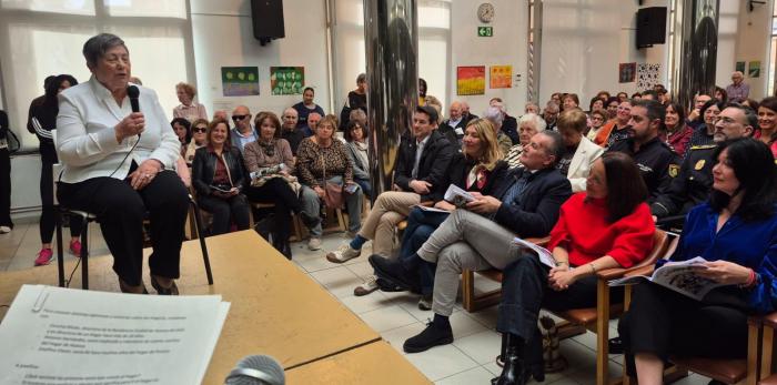 El Hogar Huesca ha celebrado este viernes cuatro décadas de comunidad y actividades para personas mayores