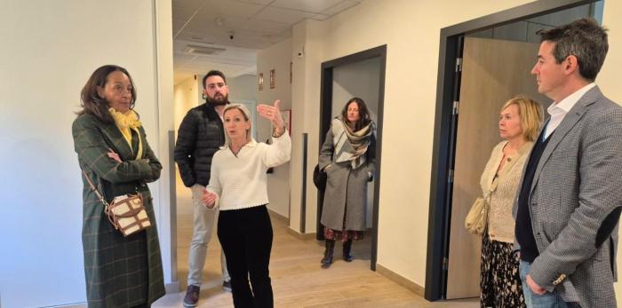 Este martes la Consejera en funciones y el director provincial del IASS en Huesca han visitado la residencia Sagrada Familia