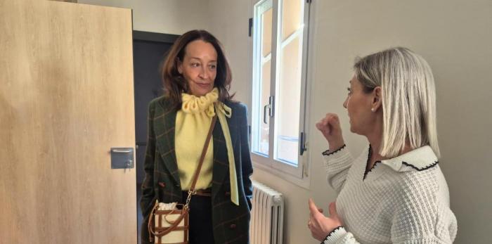 Este martes la Consejera en funciones y el director provincial del IASS en Huesca han visitado la residencia Sagrada Familia