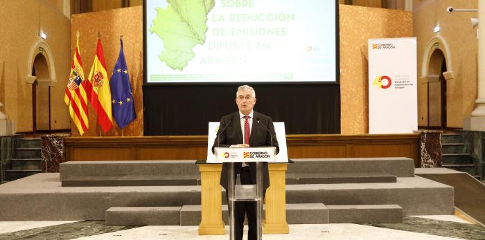 Lambán cierra el Foro de reducción de emisiones difusas