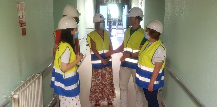 Visita de la consejera Broto a las obras de la Unidad de Convivencia en la Residencia Romareda
