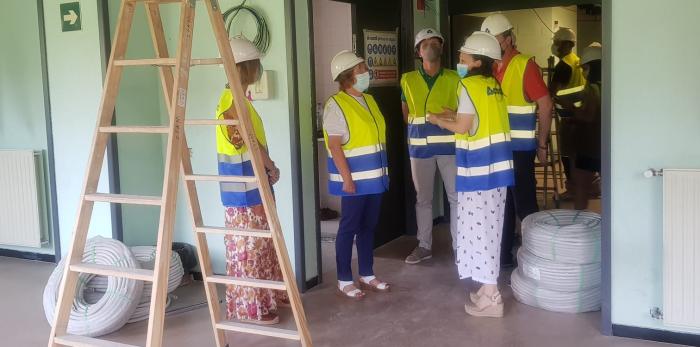 Visita de la consejera Broto a las obras de la Unidad de Convivencia en la Residencia Romareda