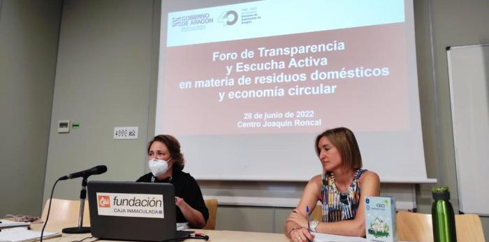 Los asistentes han conocido las nuevas implicaciones de la Ley de una manera sistemática, gracias a la labor de análisis y estructuración por áreas o grandes temas presentada por Diana Remón y Guadalupe Zárate, de la Dirección General de Cambio Climático.