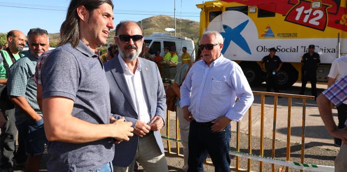 Lambán visita la zona afectada por el incendio de Ateca
