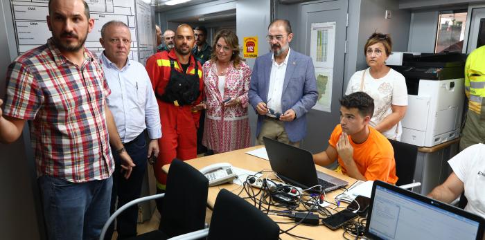 Lambán visita la zona afectada por el incendio de Ateca