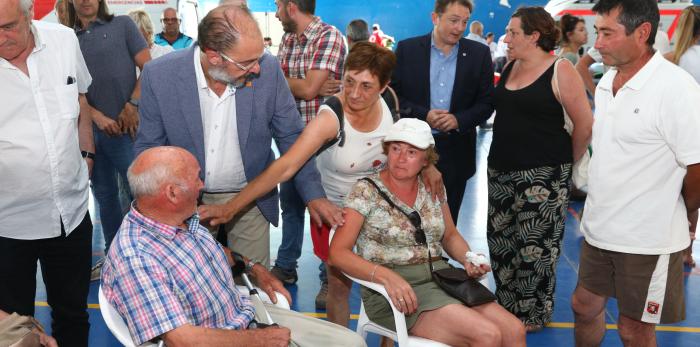 Lambán visita la zona afectada por el incendio de Ateca