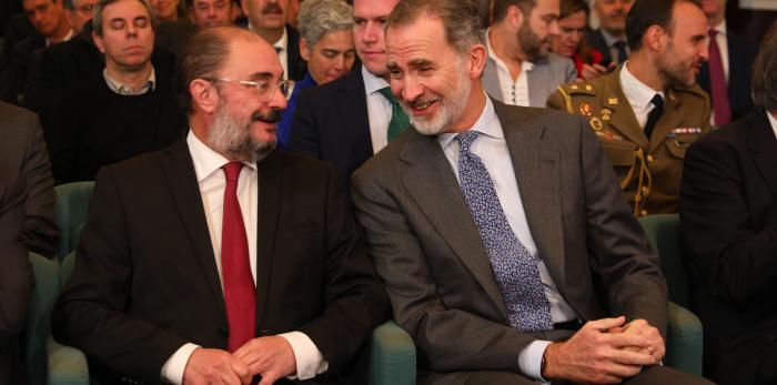 El Rey Felipe VI inaugura en Alcañiz la exposición "Territorios 5X50" en la clausura del 50 aniversario de la UNED