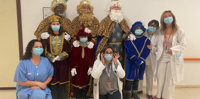 Visita de los Reyes Magos al Hospital Infantil