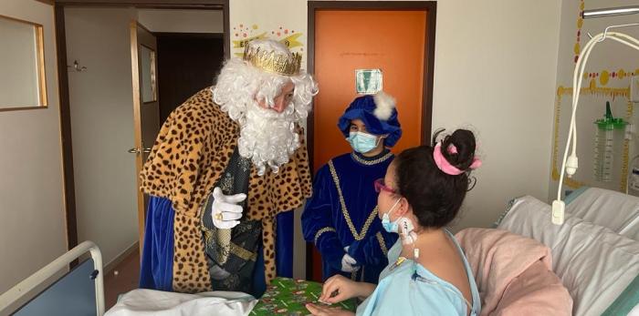 Visita de los Reyes Magos al Hospital Infantil