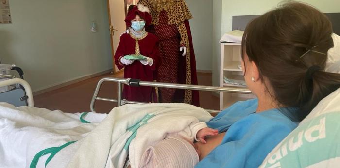 Visita de los Reyes Magos al Hospital Infantil