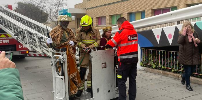 Los Reyes Magos visitan el Hospital Infantil