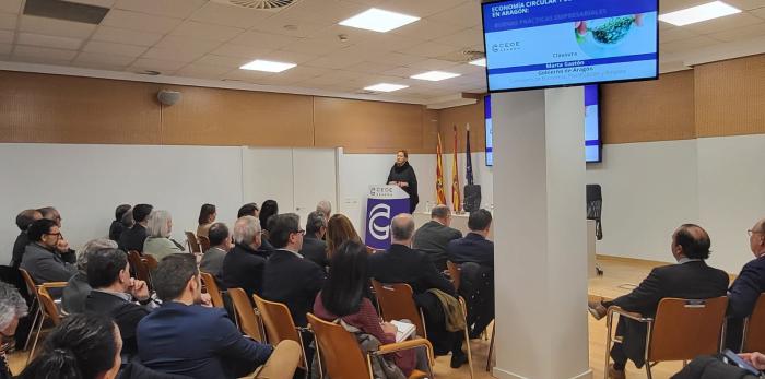 Marta Gastón en la jornada "Economía circular y sostenibilidad" de CEOE Aragón