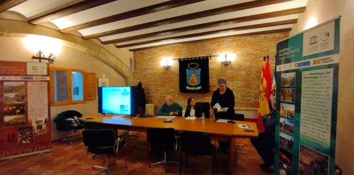 Presentación de la revista del Geoparque del Maestrazgo en el Patronato del Parque Cultural