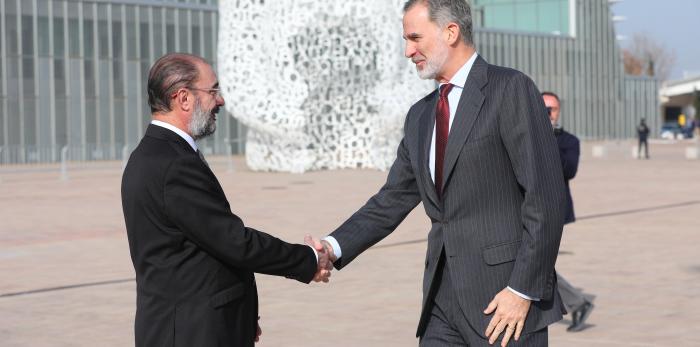 El Rey inaugura Mobility City en el Pabellón Puente