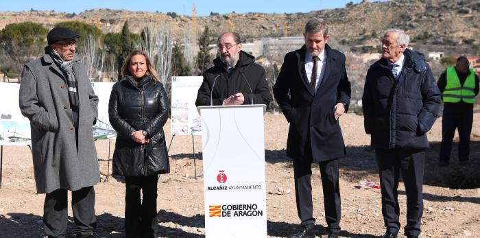 Primera piedra de la residencia de mayores de Alcañiz