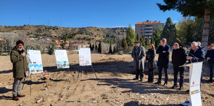 Primera piedra de la residencia de mayores de Alcañiz