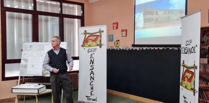 Visita al CEIP Ensanche de Teruel donde se va a llevar a cabo la ampliación y adecuación de patios