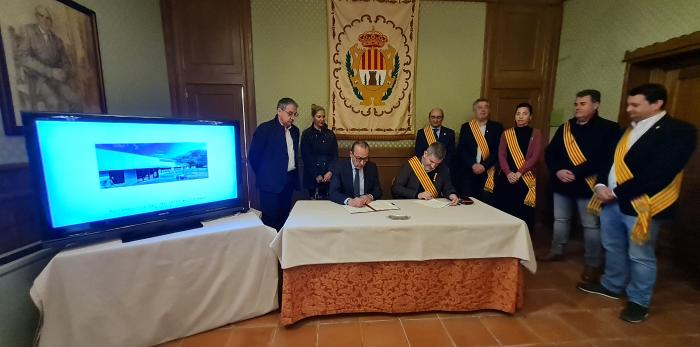 Firma convenio ayuntamiento de Alcañiz