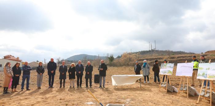 Primera piedra de la residencia de mayores de Ateca
