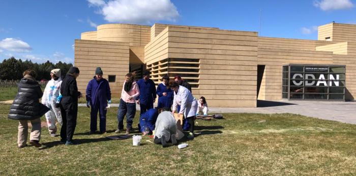 El grupo de investigación 'Conversaciones con el paisaje' elige el CDAN como espacio de experimentación artística