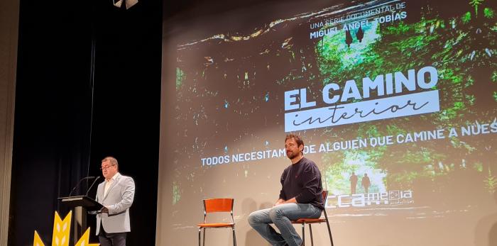 Proyección del documental 'El camino interior' en el Teatro Marín de Teruel