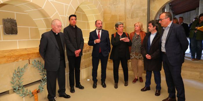 Lambán visita las obras de San Pedro el Viejo y el Círculo Católico