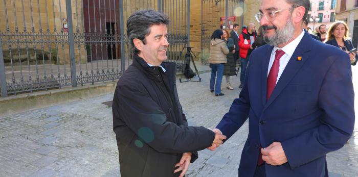 Lambán visita las obras de San Pedro el Viejo y el Círculo Católico