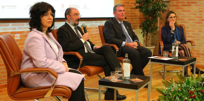 Lambán inaugura la jornada sobre la empresa y el medio rural en la EUPLA