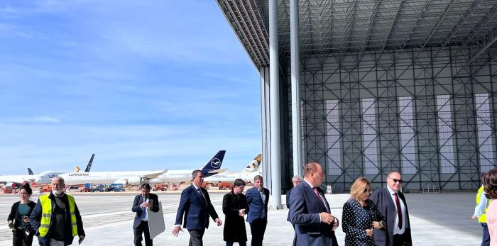 Inauguración del hangar