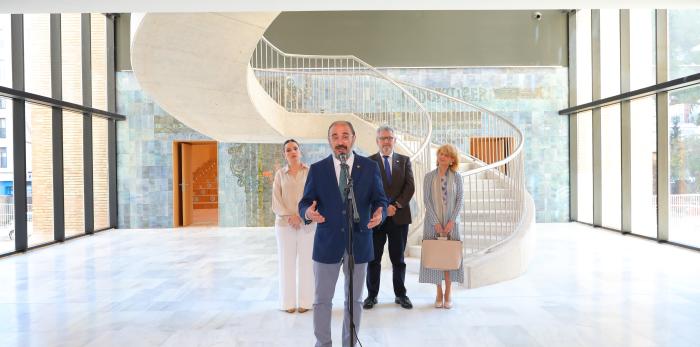 Presentación de las obras del edificio de la Facultad de Filosofía y Letras