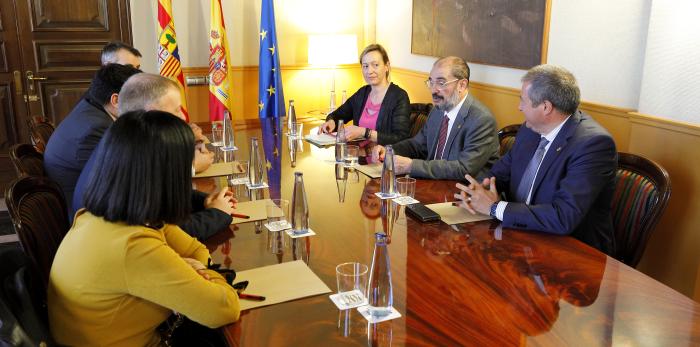El Presidente de Aragón presenta la ampliación de una empresa