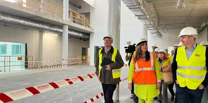 Sira Repollés visita Alcañiz y Caspe