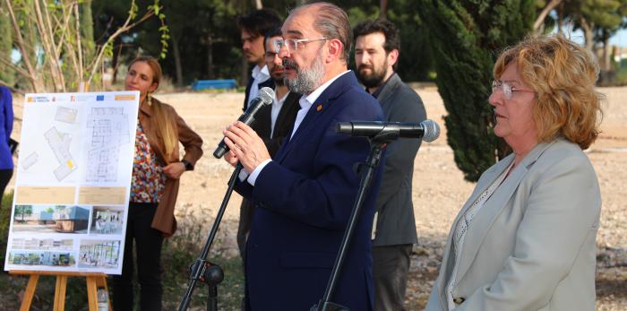 Presentación del Proyecto de Complejo residencial y de servicios de Valdefierro