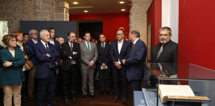 Inauguración de la exposición sobre el Papa Luna en el 600 aniversario de su muerte