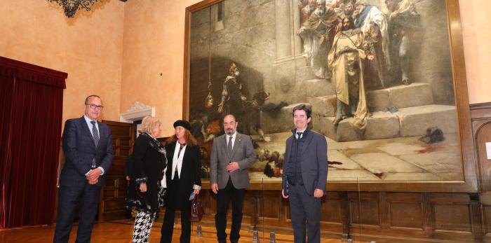 Acto de entrega a la ciudad de Huesca de la escultura en honor a Carlos Saura