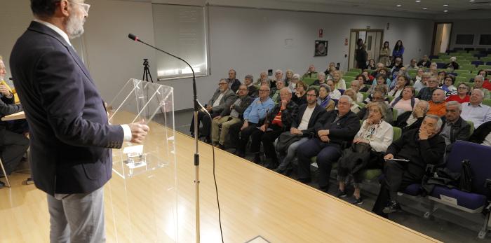 Javier Lambán y Mariví Broto mantienen un encuentro con COAPEMA