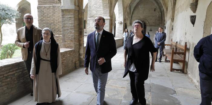 Visita al retablo de San Julián y Santa Lucía del Monasterio de las Canonesas del Santo Sepulcro