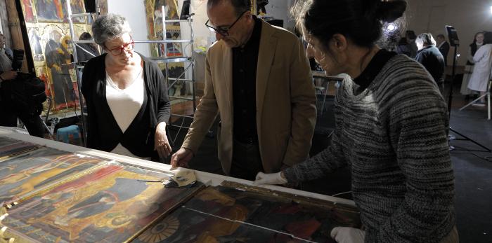 Visita al retablo de San Julián y Santa Lucía del Monasterio de las Canonesas del Santo Sepulcro