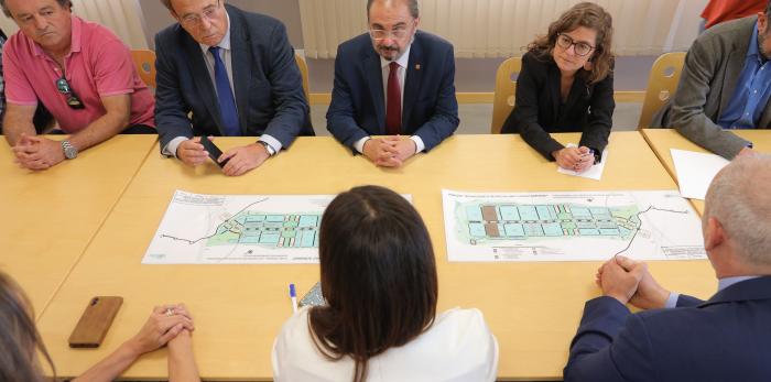 Lambán y Pérez Anadón se reúnen con la Entidad Urbanística de Conservación del PTR