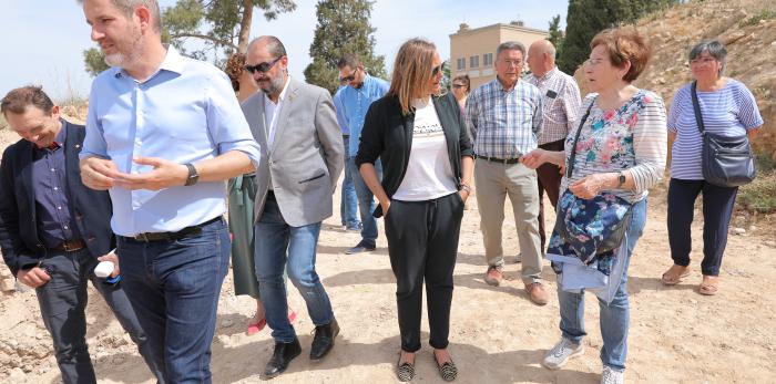 Encuentro con vecinos afectados por el derrumbe del cerro Pui Pinos de Alcañiz
