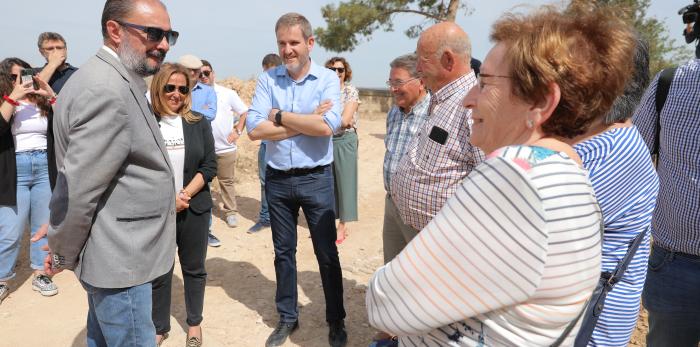 Encuentro con vecinos afectados por el derrumbe del cerro Pui Pinos de Alcañiz