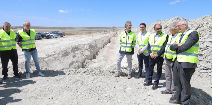 Lambán visita los regadíos del sector VIII de Monegros II