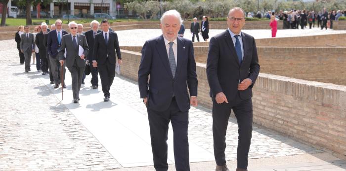 La RAE celebra este jueves en Zaragoza un pleno extraordinario