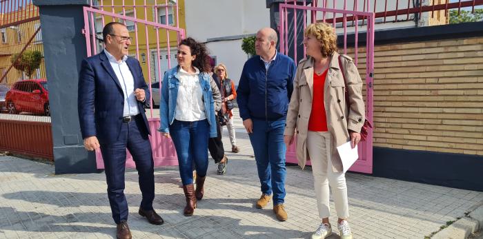 El consejero de Educación, Felipe Faci, visita el CPI María Domínguez, de Gallur