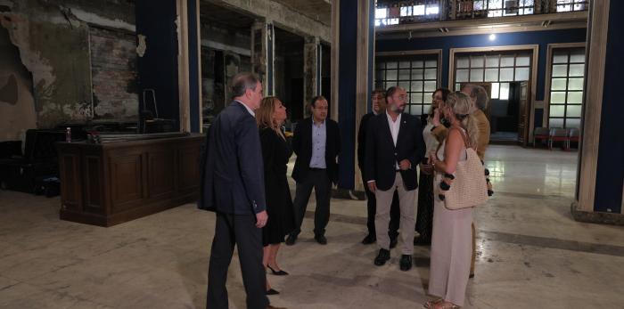 Lambán visita la sede de la Cámara de Comercio de Zaragoza