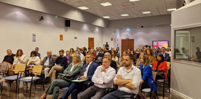 Luis Mallada Bolea, director general de Planificación, Centros y Formación Profesional ha participado en la inauguración de la I Feria de FP Dual que se celebra en Zaragoza.