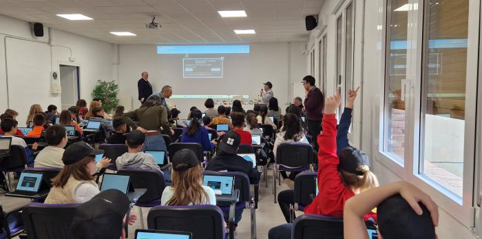 Es la primera vez que el Gobierno de Aragón participa en 'La hora del código', evento global de programación.