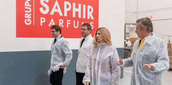 Mar Vaquero visita las instalaciones del Grupo Saphir