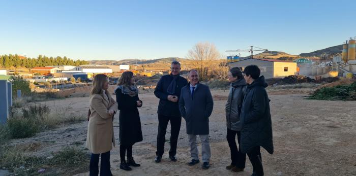 Blasco, en la visita institucional a Alcorisa.